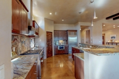 16 MP-24-W-Camino-Esperanza-Santa-Fe-NM-87507-Kitchen1-1-1920x1080